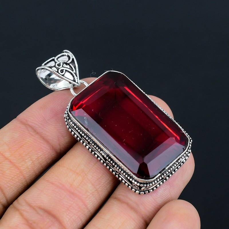 Mozambic Garnet Gemstone Handmade 925 Sterling Silver Jewelry Pendant for