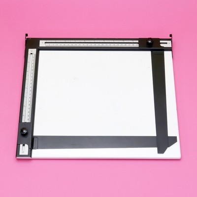 Metal 2-Blade Adjustable Darkroom Enlarging Easel Mask 26x31cm / 10x12" Japan