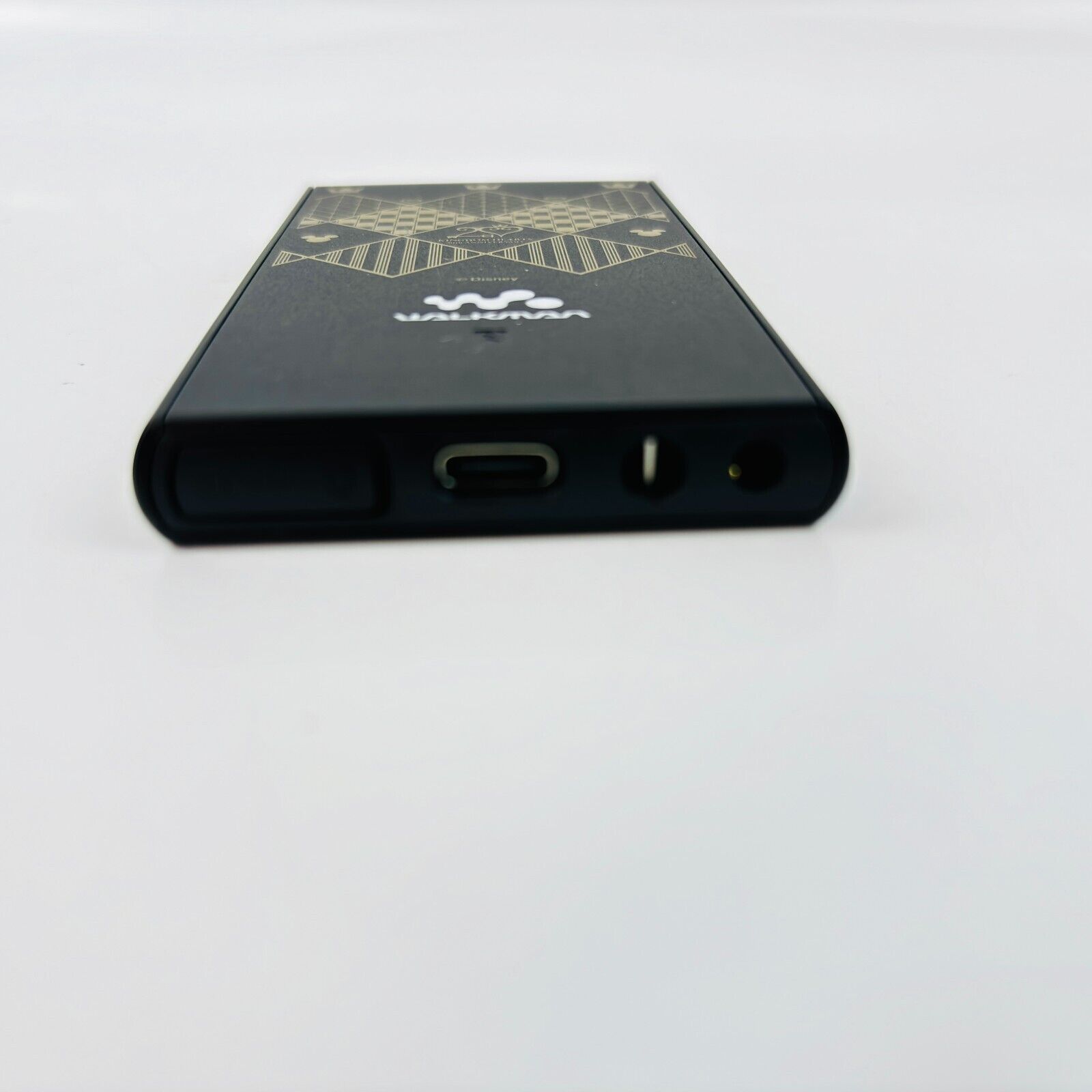 Sony Walkman NW-A105 Kingdom Hearts 20th Anniversary Limited Sony Walkman NW-A105 Kingdom Hearts 20th Anniversary Limited