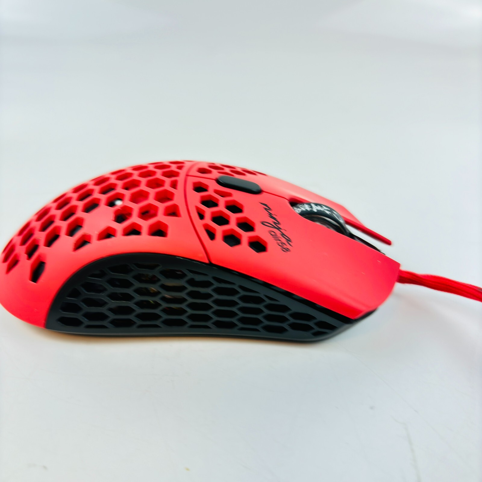 Finalmouse Air58 Ninja Gaming Mouse - Cherry Blossom Red Finalmouse Air58 Ninja Gaming Mouse - Cherry Blossom Red