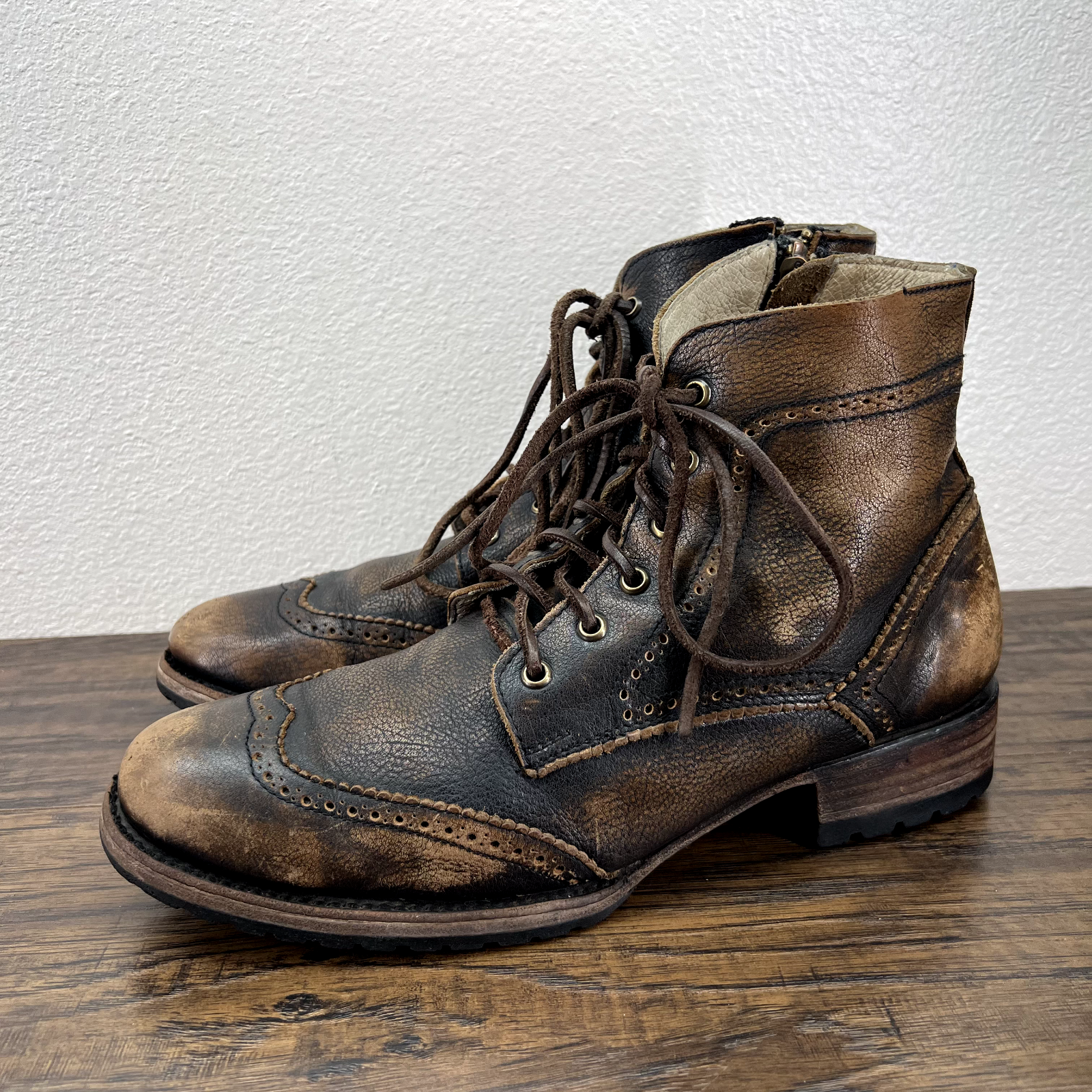 Size 9 Oscar Distressed Wingtip Brown Leather Lace