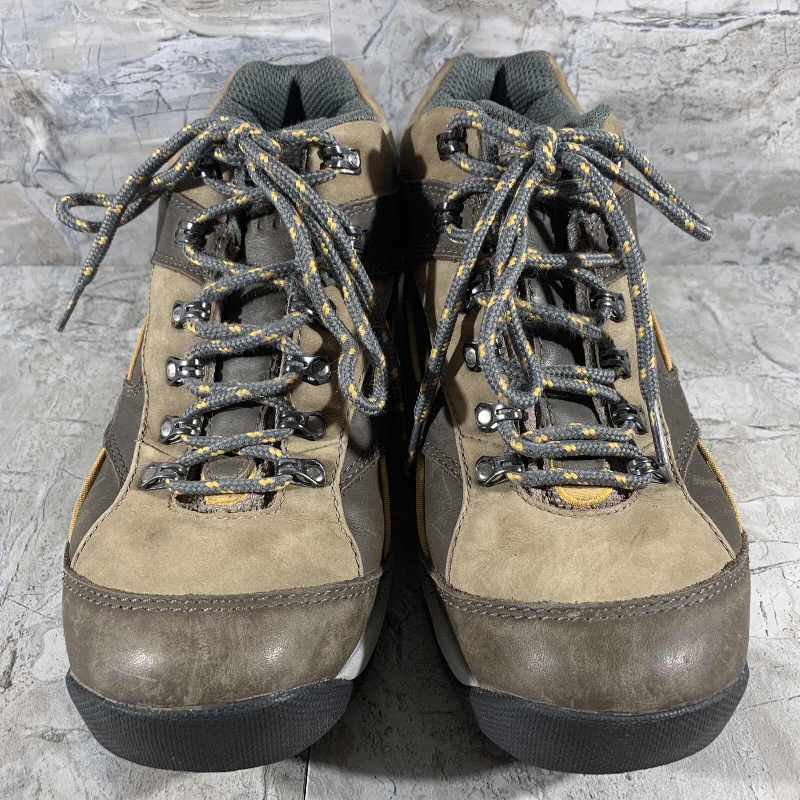 New Balance 977 Mens Hiking Boots 
