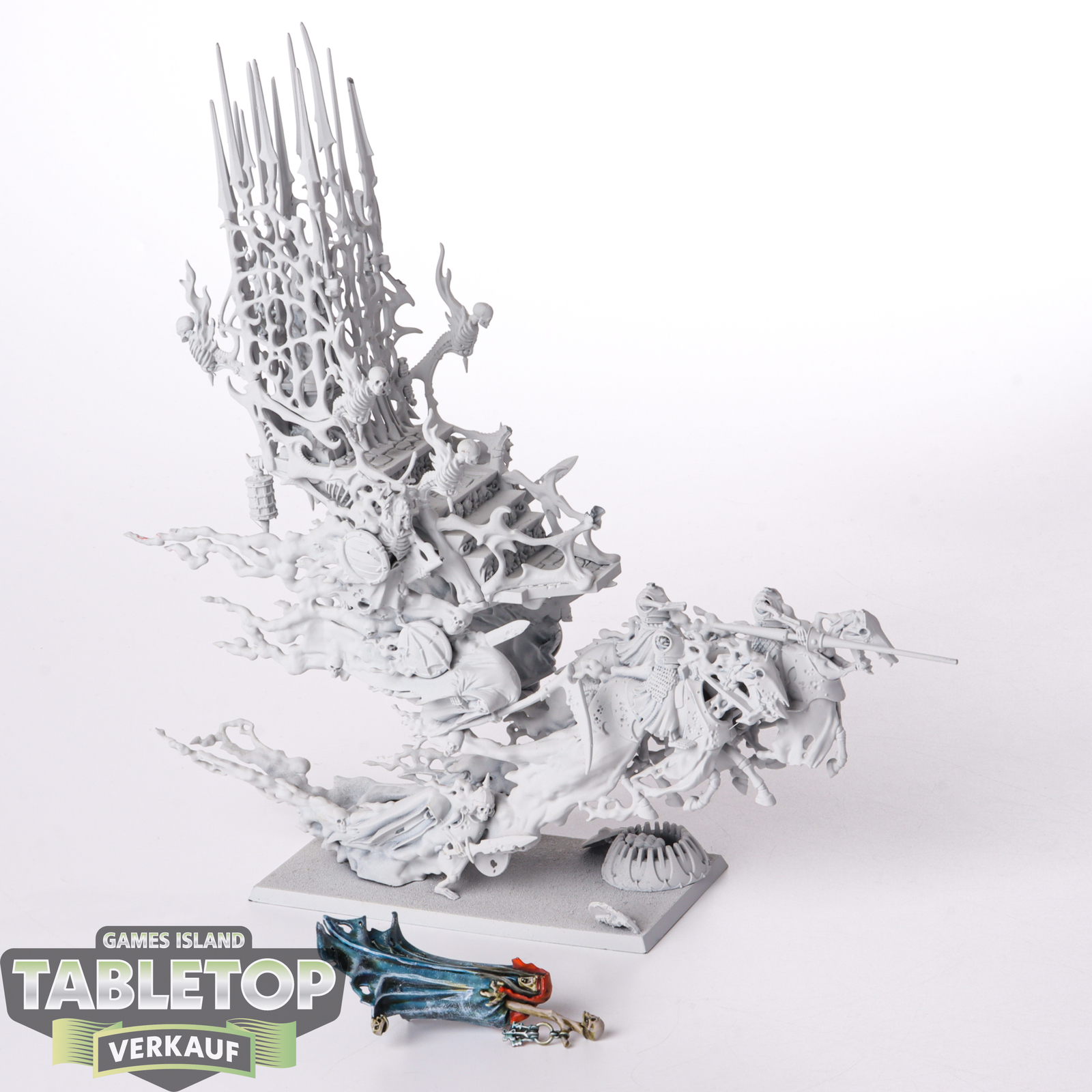 Soulblight Gravelords - Mortis Engine - grundiert
