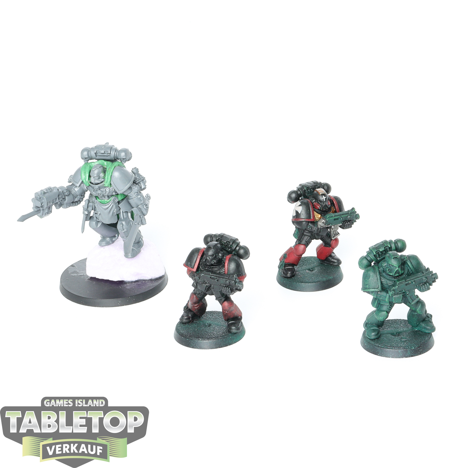 Space Marines - 4x Divese Modelle - teilweise bemalt