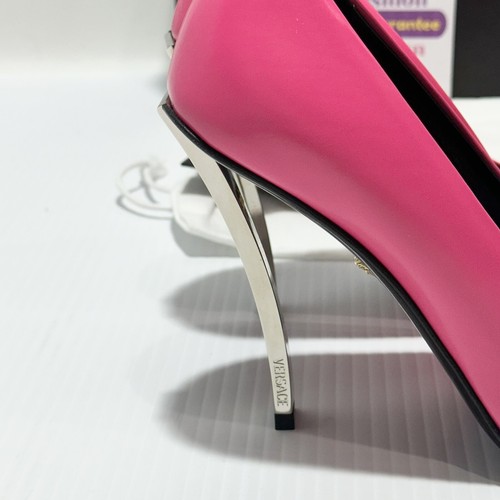 Pre-owned Versace Pin Point Leather Pointed Toe Pump Heels Pink Size 38/ 8 $1,325