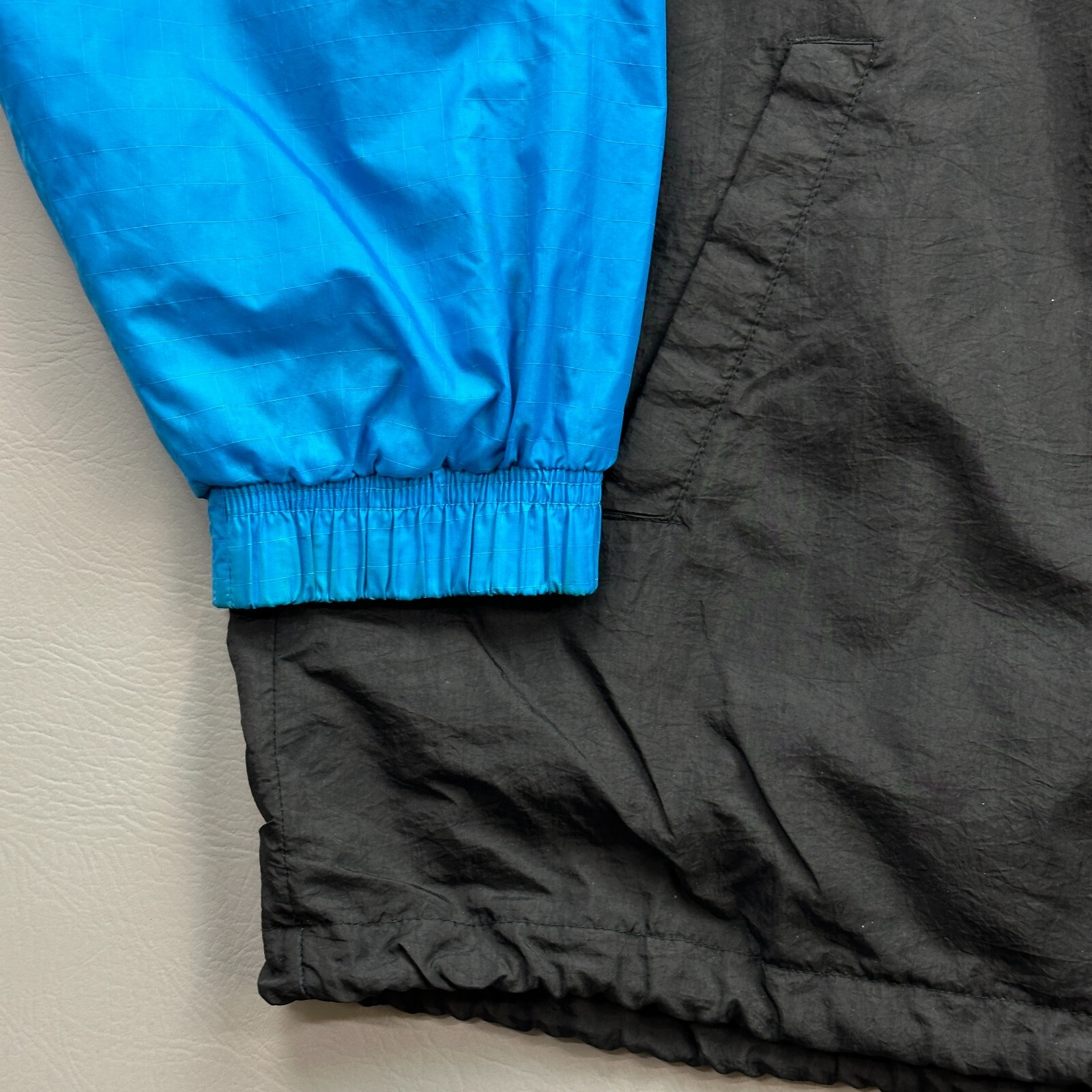 Vintage Carolina Panthers Jacket Mens 2XL Starter Pro Line Hooded Windbreaker