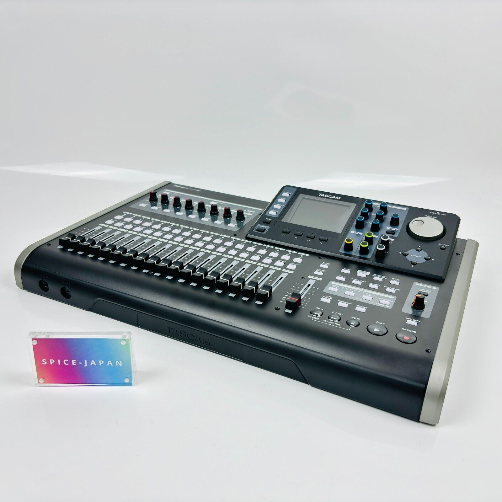 Zoom R16 Portable Multitrack Recorder Controller and Zoom R16 Portable Multitrack Recorder Controller and