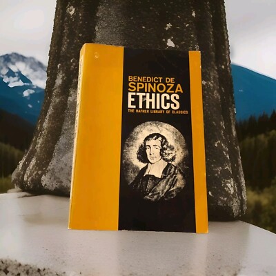 Ethics : Spinoza : Hafner 7th print pb : 1963 : READ Description 