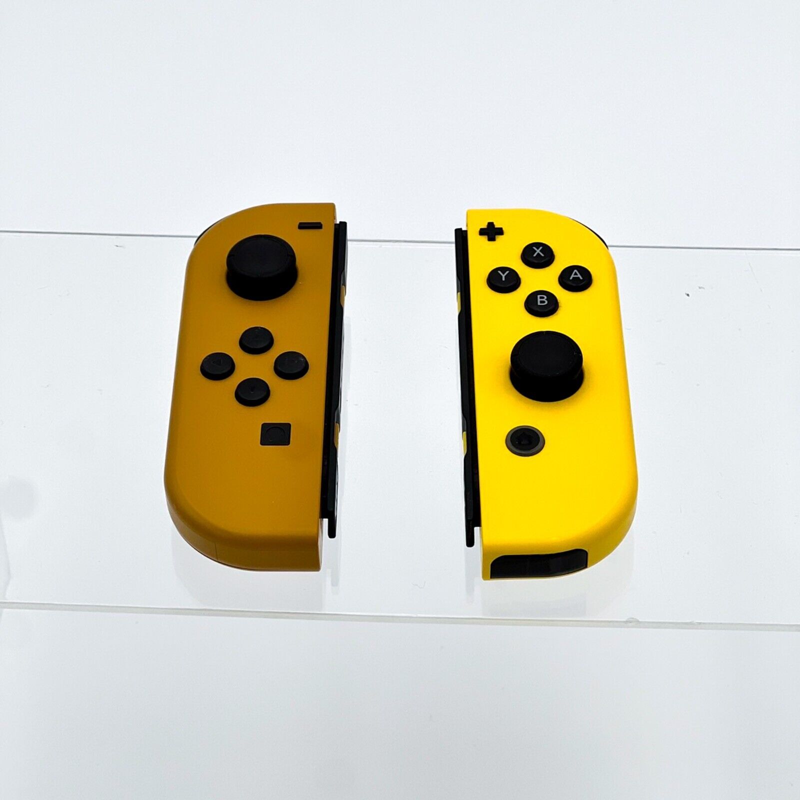 Nintendo Switch Pokemon Let's Go Pikachu Limited Edition Nintendo Switch Pokemon Let's Go Pikachu Limited Edition