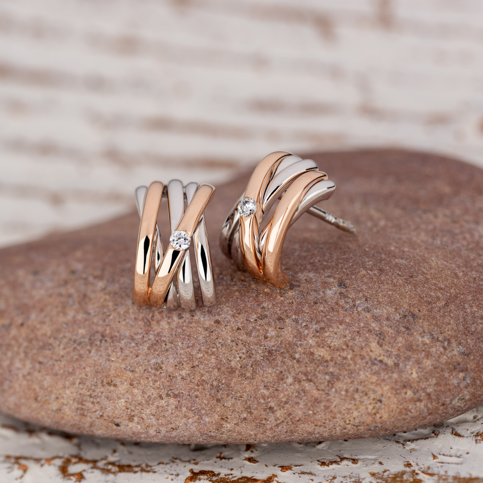 OrolinoGold 585 zweifarbig mit 2 echten Brillanten zus. 0,04ct.