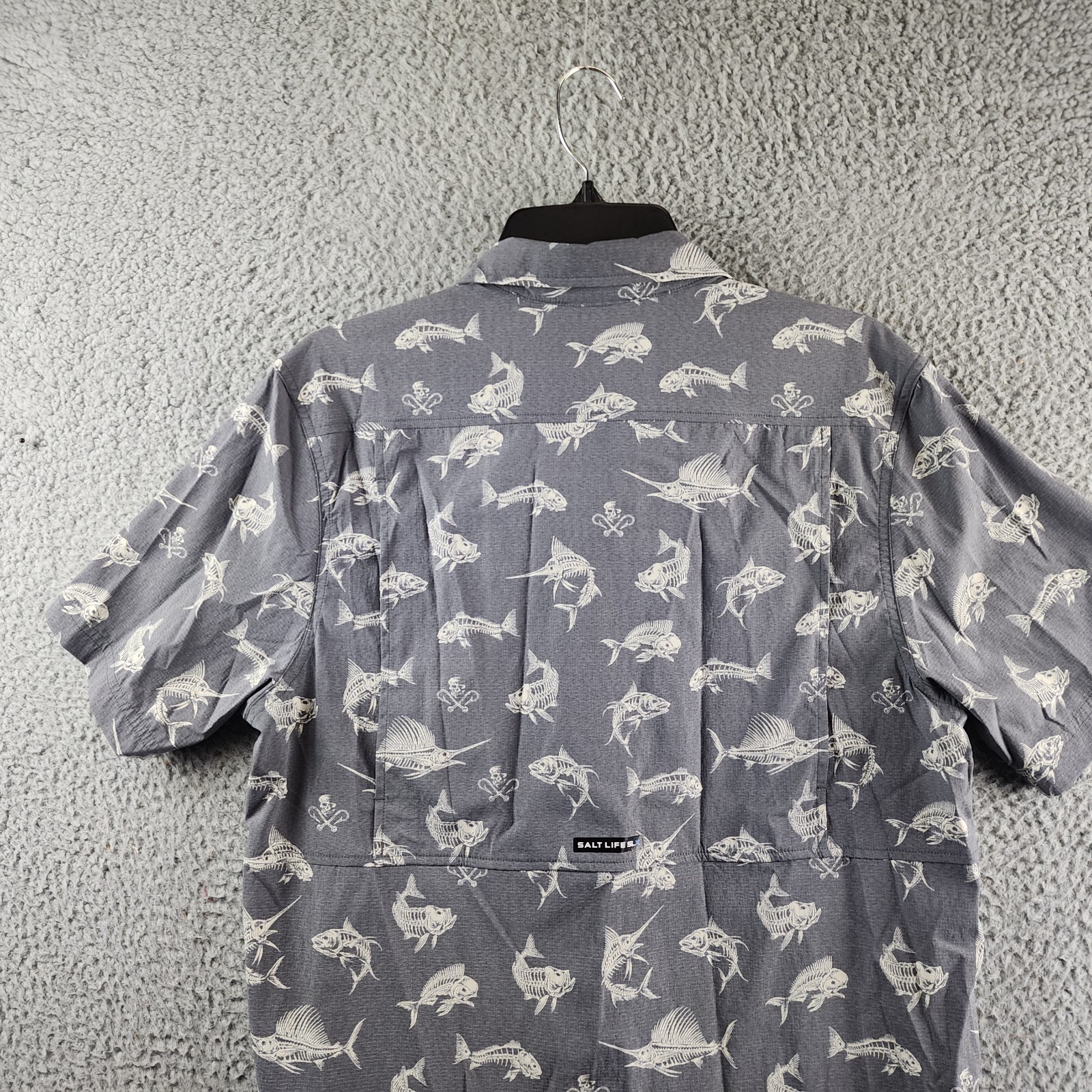 Salt Life Fish N Bones Short-Sleeve Button-Front Shirt Men's S Gray Collared - Picture 16 of 17