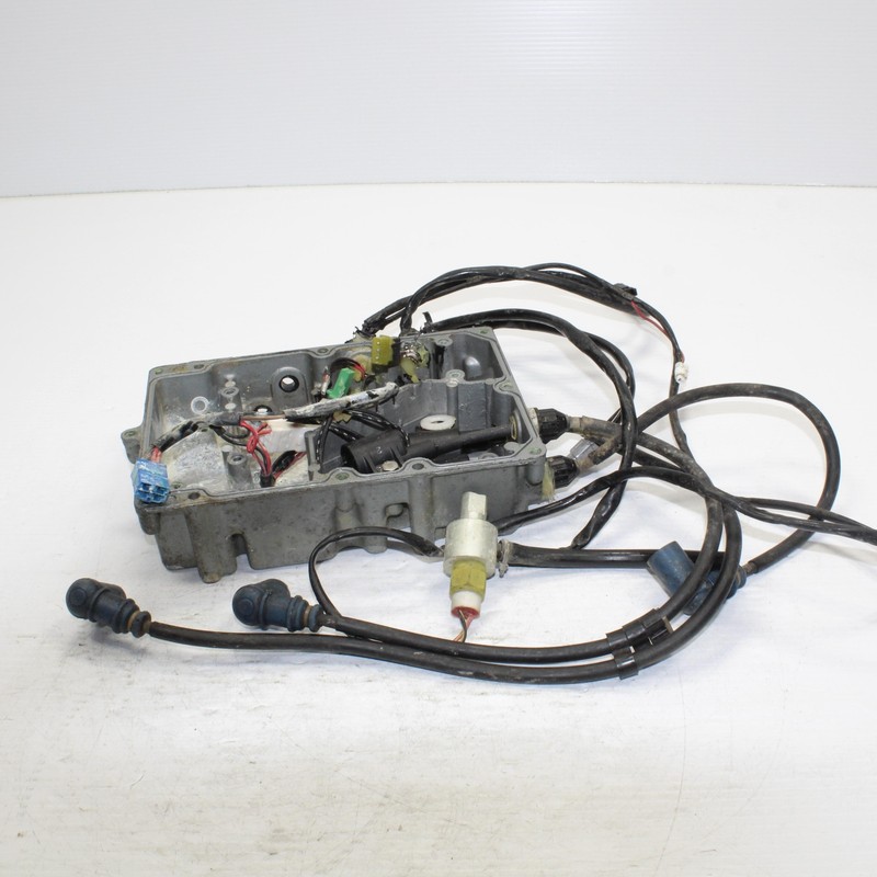 シラキ 1998 KAWASAKI JET SKI 1100 STX OEM ELECTRICAL HOUSING WITH COILS