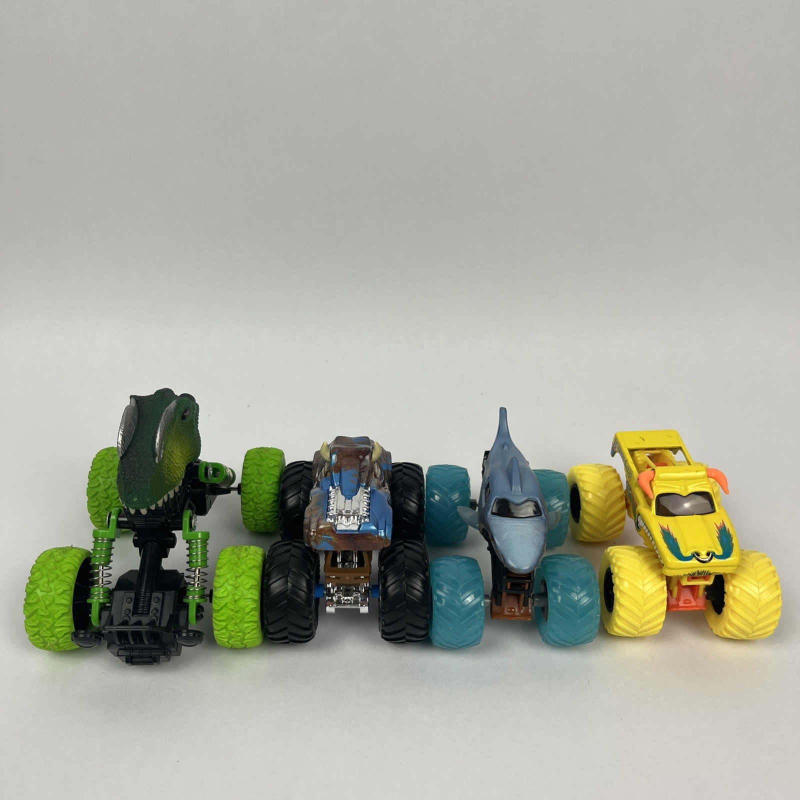 Monster Truck Lot Of 4: Monster Jam 1:64