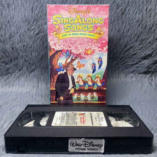 Walt Disney's 南部の唄 VHSビデオ 字幕スーパー Amazon.co.jp