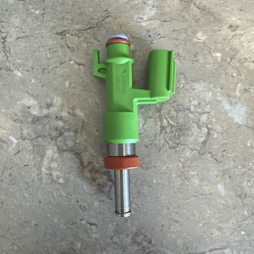 New Genuine Toyota Fuel Injector Assembly (2018-2023) OE