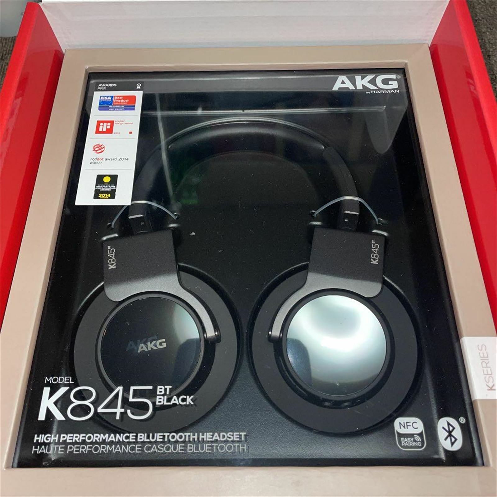 ペルソナ5 佐倉双葉 ワイヤレスヘッドホン AKG K845BT タペストリー付 希少✨】ペルソナ 佐倉双葉 限定 ワイヤレスヘッドホン AKG