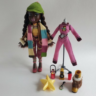 Bratz Campfire FELICIA Doll HTF Near Complete Winter Adventure Camp Fire MGA