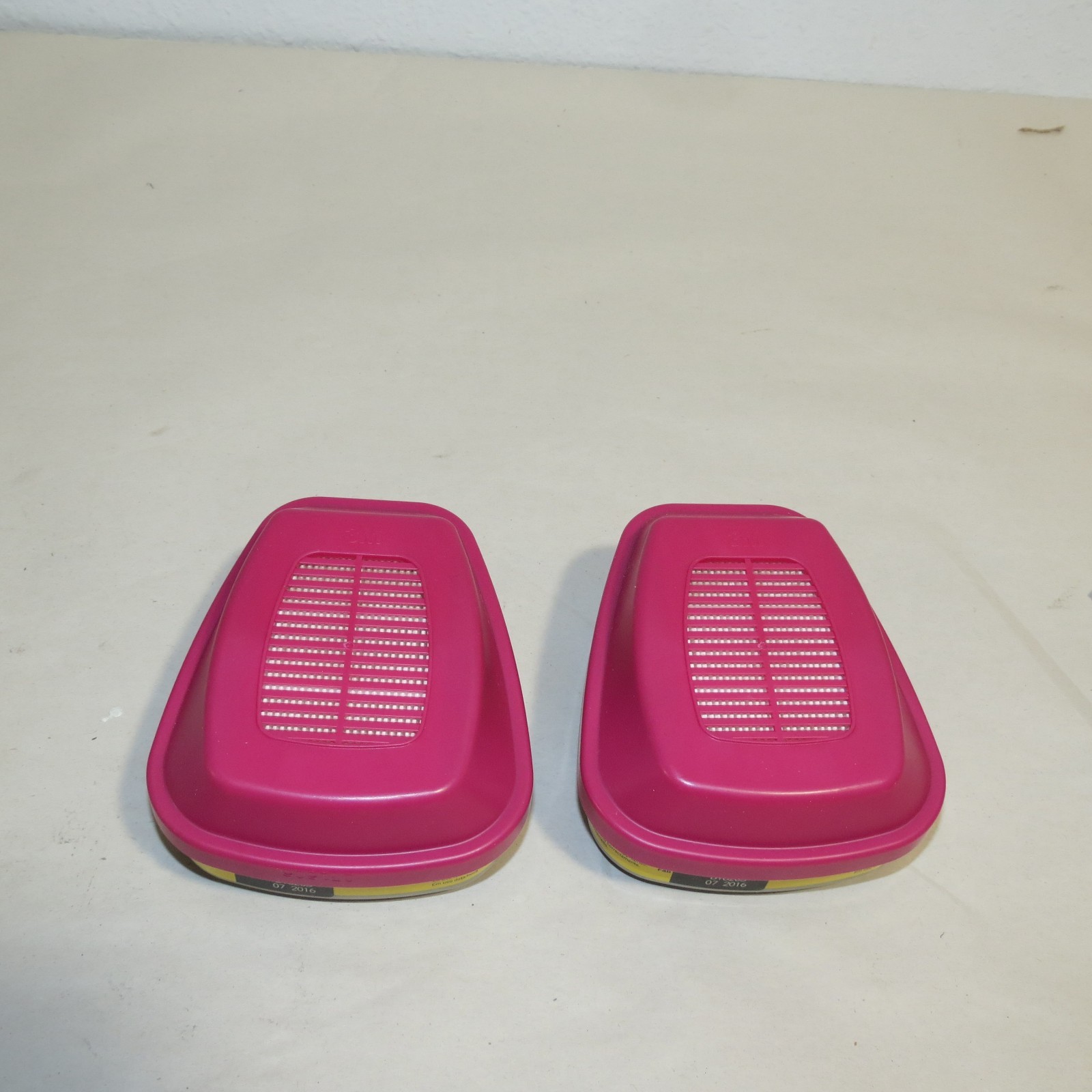 3M 62023HA1 PROFESSIONAL MULTI-PURPOSE RESPIRATOR MASK W/CARTRIDGES