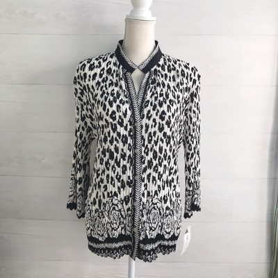 NWT Nicola Woman - Black & ivory leopard print crinkle button front top, 2X