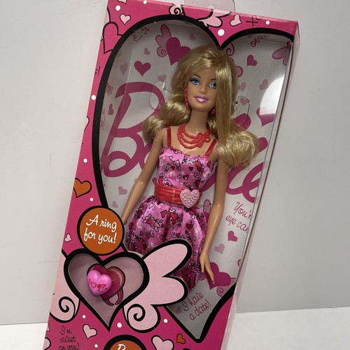 Barbie インド　ピンクレーベル 2010 BARBIE I LOVE VALENTINES! Blonde Doll w/a Ring For You