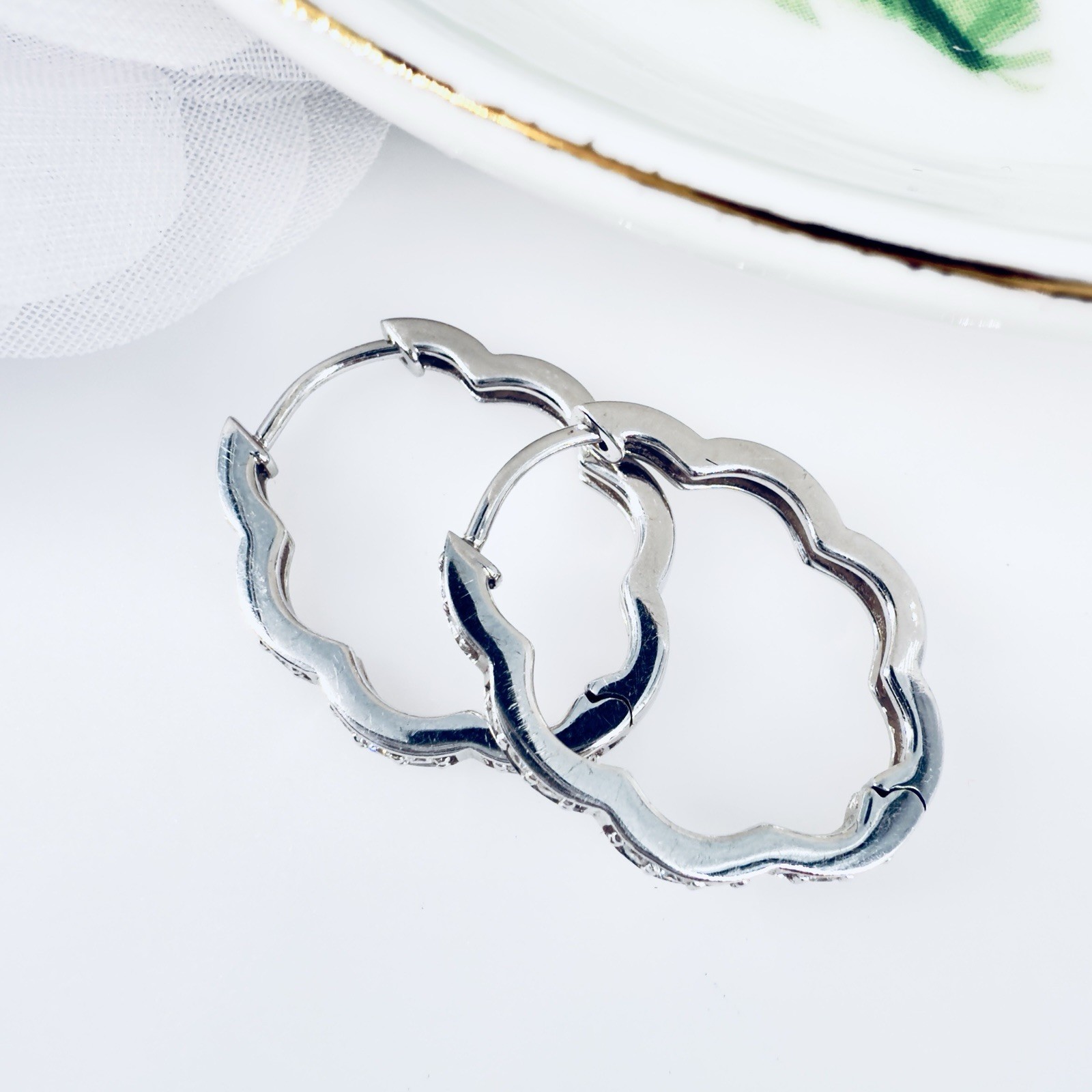 14K White Gold & Genuine Diamond Scalloped Oval Hoop Earrings, New - Picture 5 of 19
