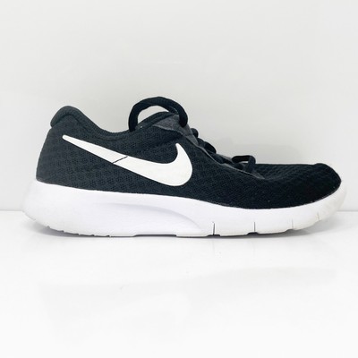 

Nike Boys Tanjun 818382-011 Черные кроссовки для бега, размер 12C, Черный, Tanjun