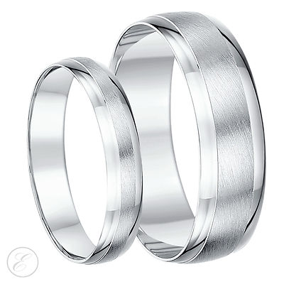 His & Hers 4&6 mm Rings 9ct White Gold Wedding Bands Men's & Ladies Ring Set 11
