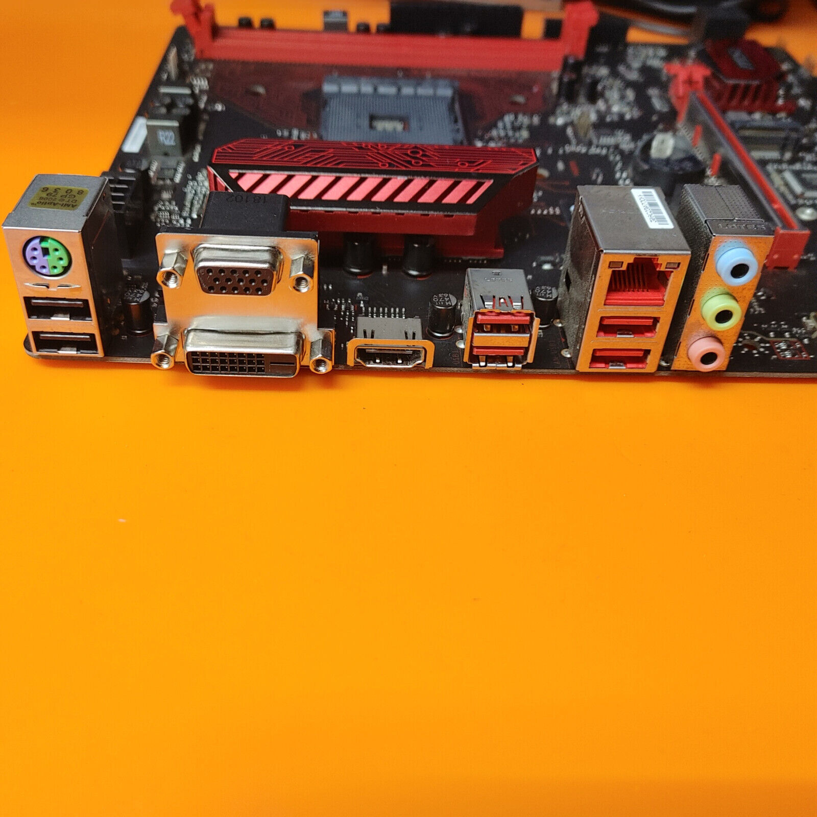 MSI B350M Gaming Pro Motherboard AM4 DDR4 M.2 HDMI DVI VGA mATX *FAULTY* - Picture 4 of 5