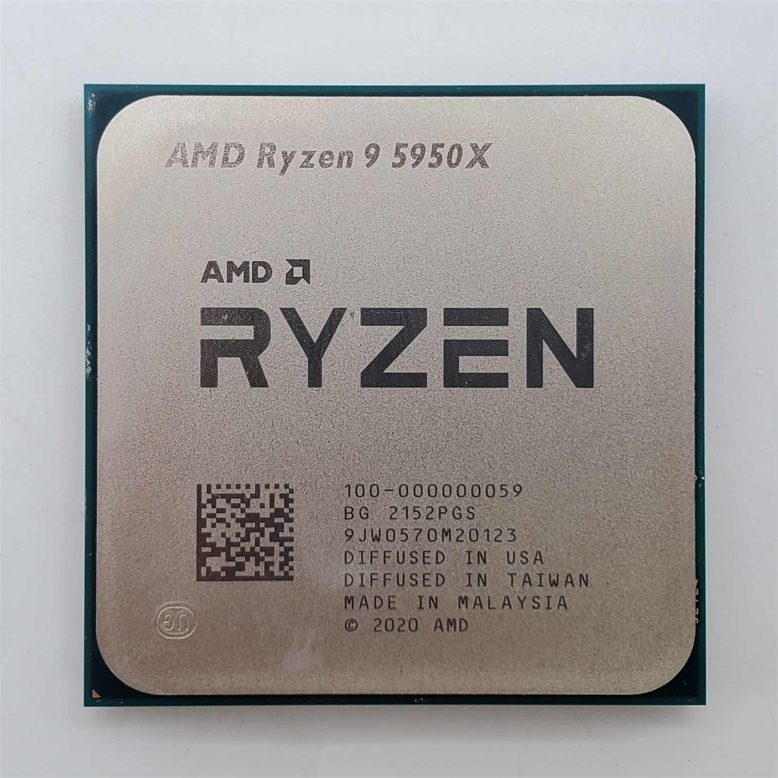 CPU sarai Ryzen9 5950X +  DDR4 32GB Amazon.com: AMD Ryzen 9 5950X 16-core, 32-thread unlocked