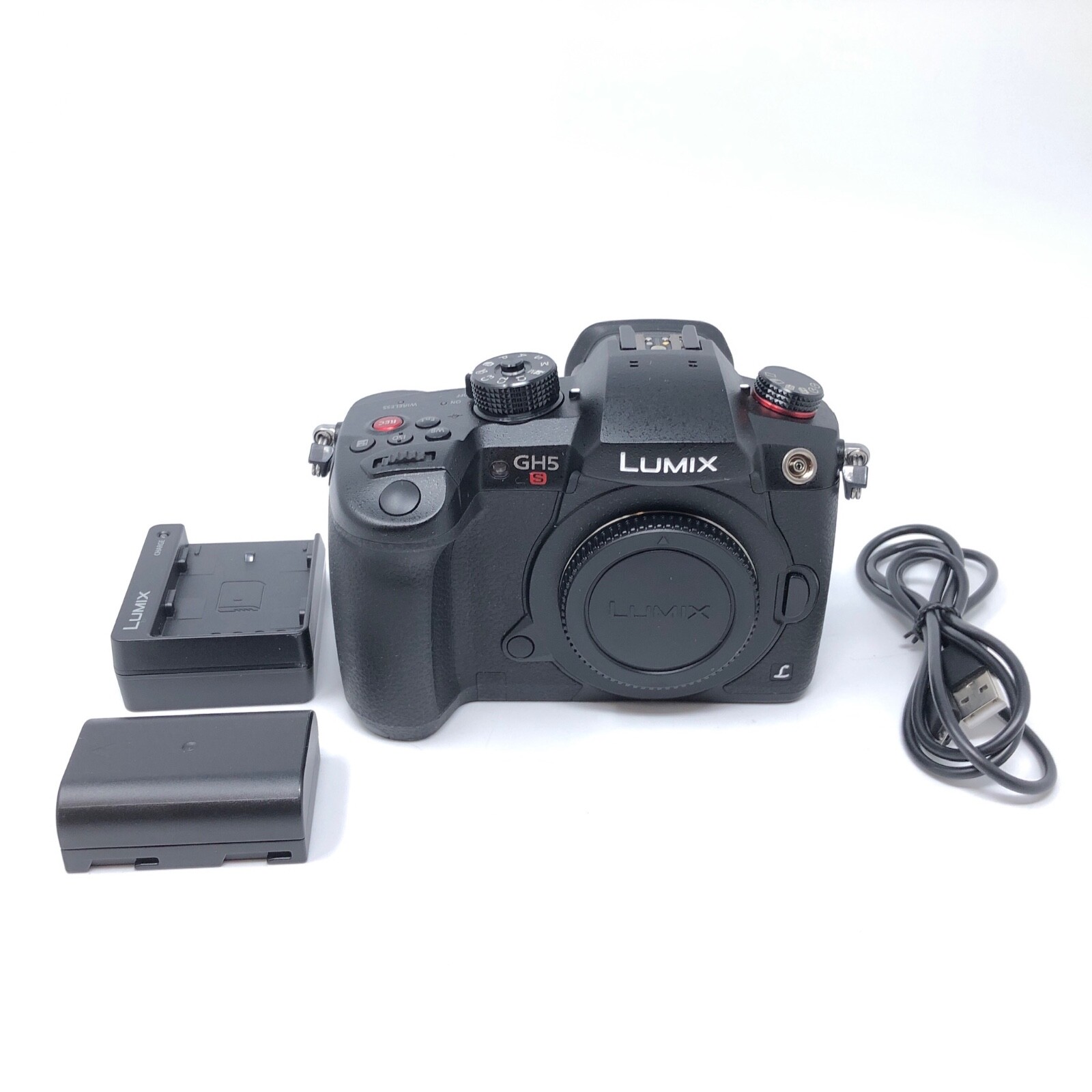 Panasonic LUMIX GH5s 10.2MP Mirrorless Camera - Black (Body Panasonic LUMIX GH5s 10.2MP Mirrorless Camera - Black (Body