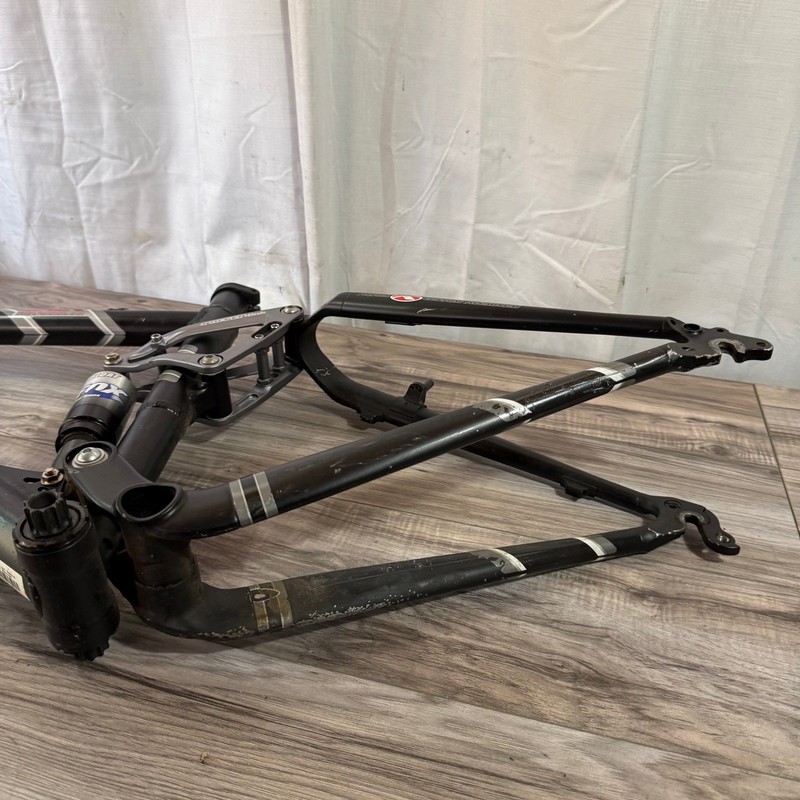 Trek Fuel 90 SLR Full Suspension Mountain Bike Frame Small 26 Rim