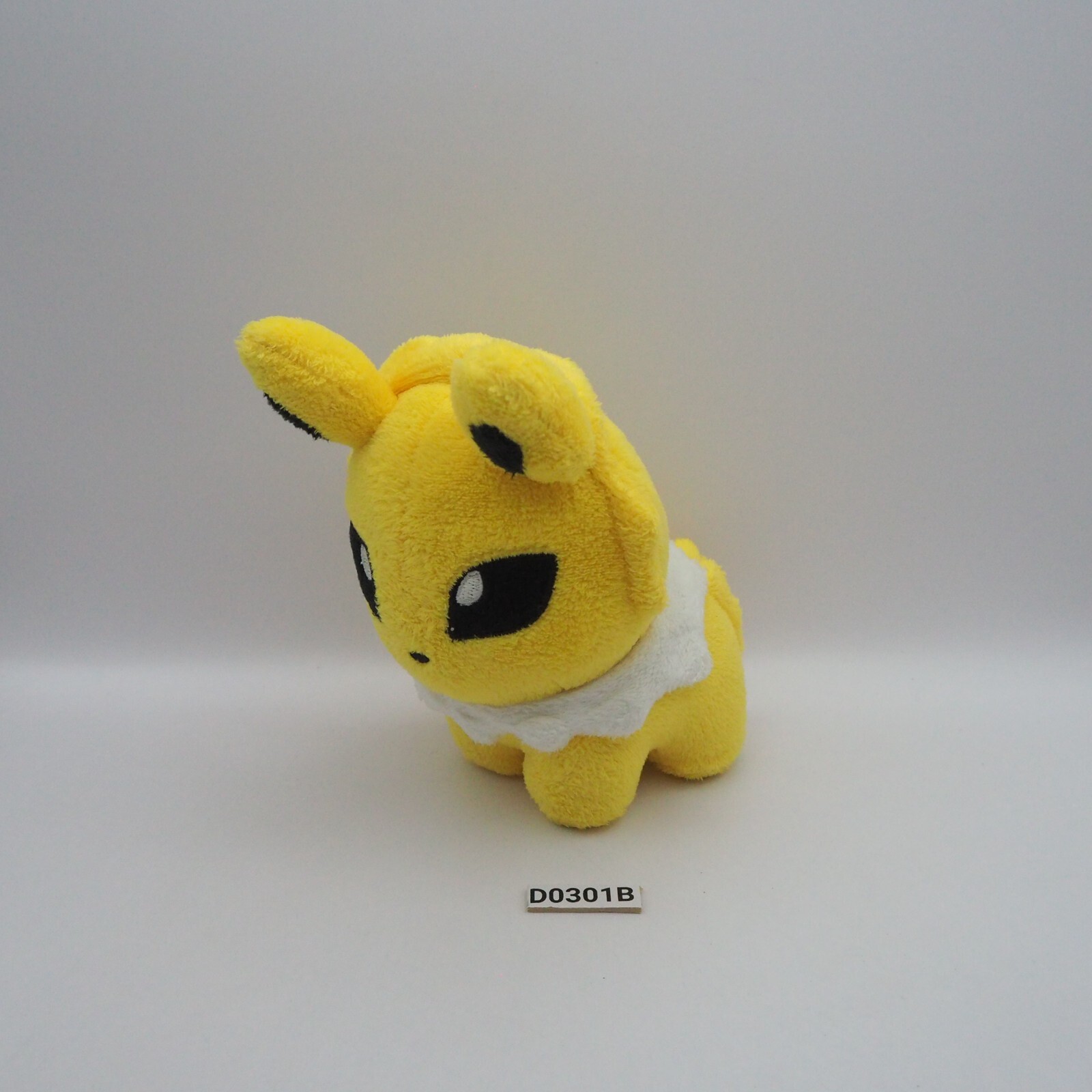 Jolteon D0301B Pokemon Center Pokedoll 2008 minky Plush 5