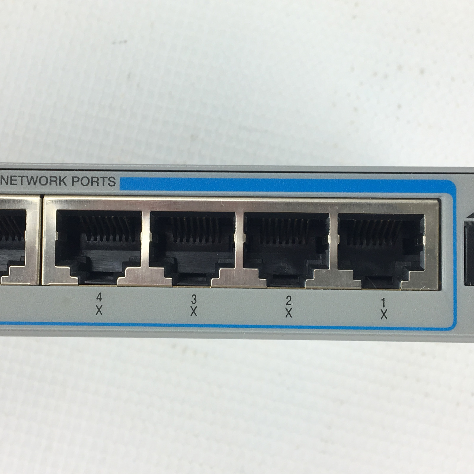 Allied Telesis Centre Com MR815T Micro Hub - 8 Ports with Power Supply