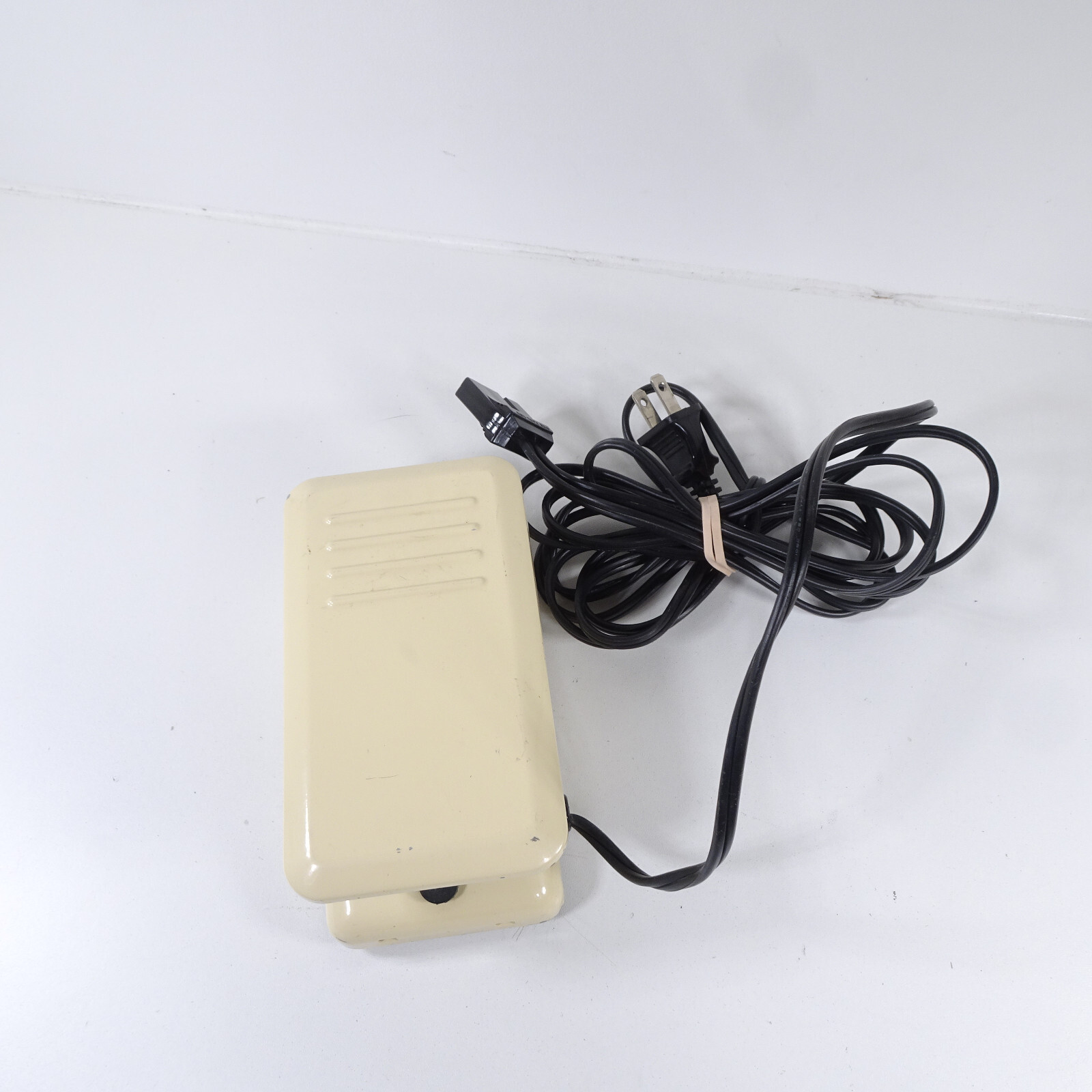 Singer/Babylock & others Metal Sewing Machine Foot Pedal 3Prong YC50 819J のeBay公認海外通販｜セカイモン