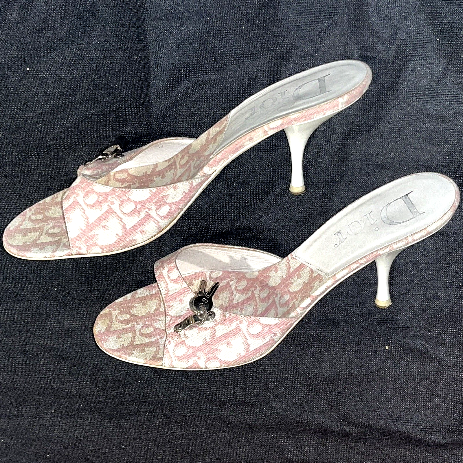 Spectacular Christian Dior John Galliano Pink Sandals Lock