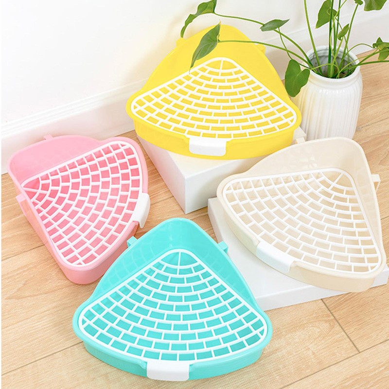 1xSmall Pet Toilet Tray Rabbit Guinea Pig Litter Tray Toilet Triangle Corner Box