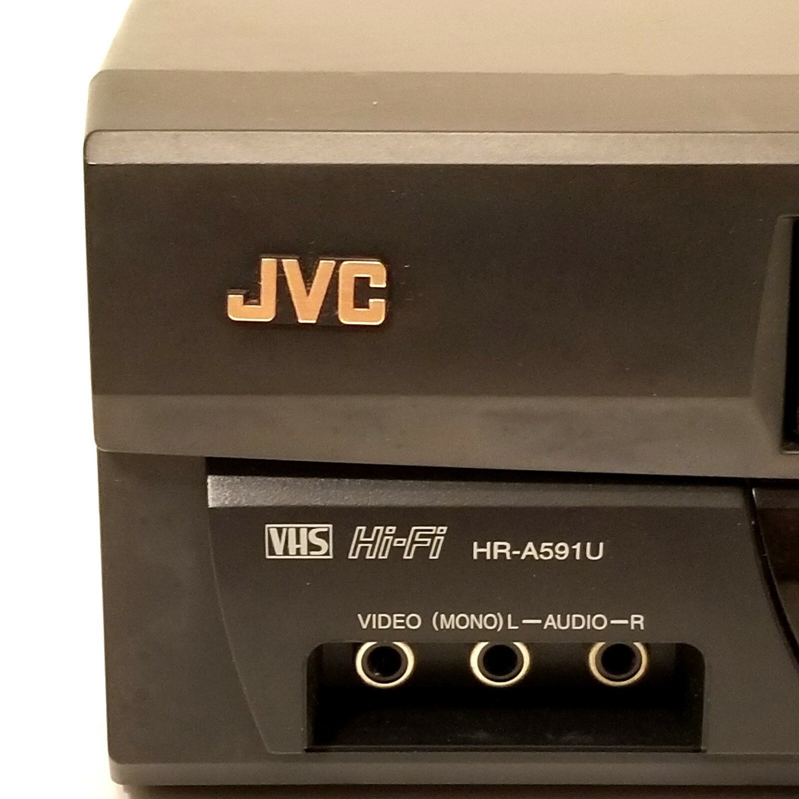 Vintage JVC VHS Player 4 Head Hi-Fi Stereo VCR Video Recorder With A/V Cable Set