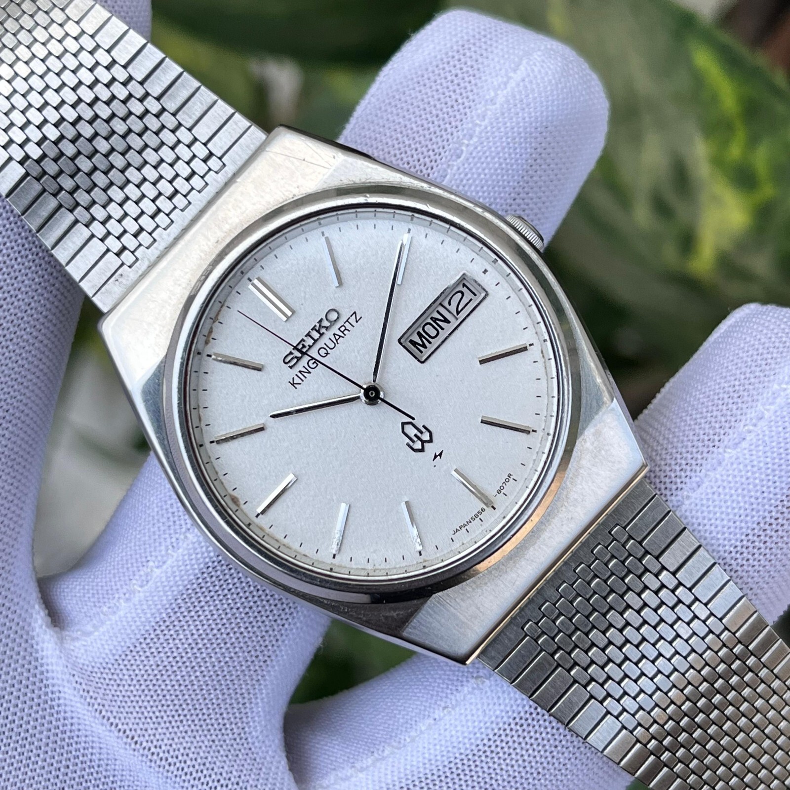 Vintage Seiko King Quartz White Textured Dial Japan Made Vintage Seiko King Quartz White Textured Dial Japan Made