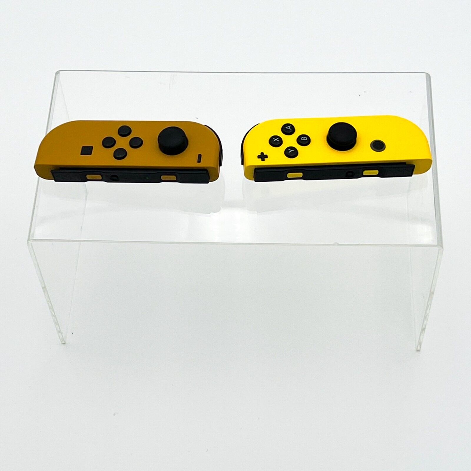 Nintendo Switch Pokemon Let's Go Pikachu Limited Edition Nintendo Switch Pokemon Let's Go Pikachu Limited Edition