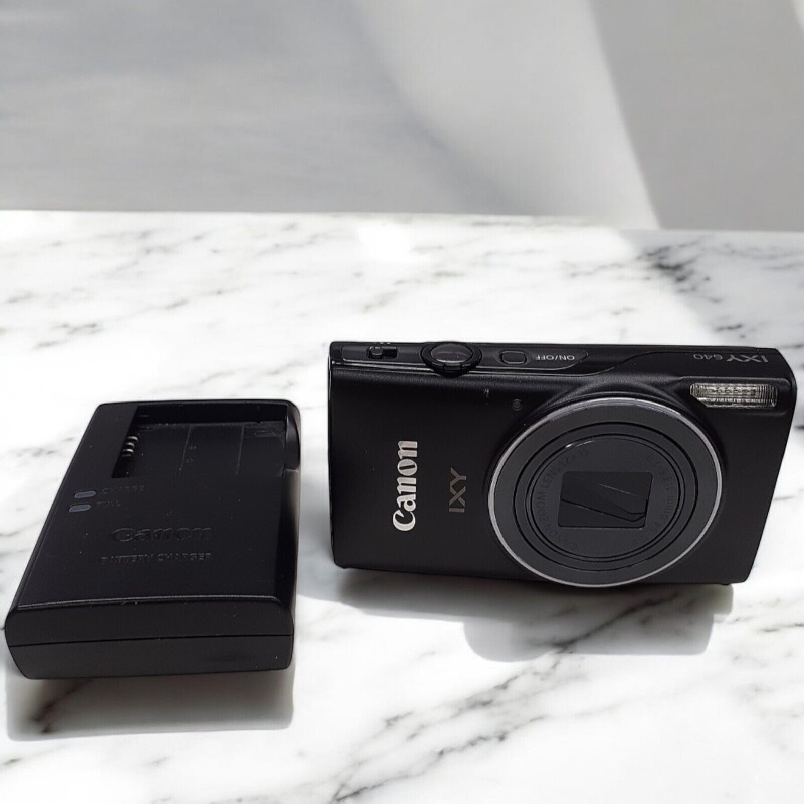 Canon IXY 640 PowerShot Elph 350 HS 20.2MP Digital Camera Canon IXY 640 PowerShot Elph 350 HS 20.2MP Digital Camera