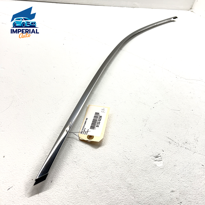 Used 2018 - 2023 Toyota Camry XSE Front Left Driver Door Window Upper Molding OE