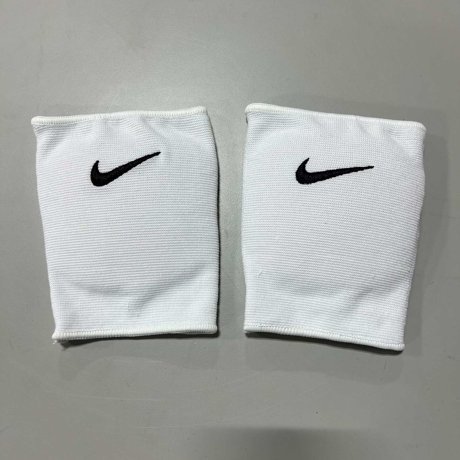 womens nike volleyball knee pads