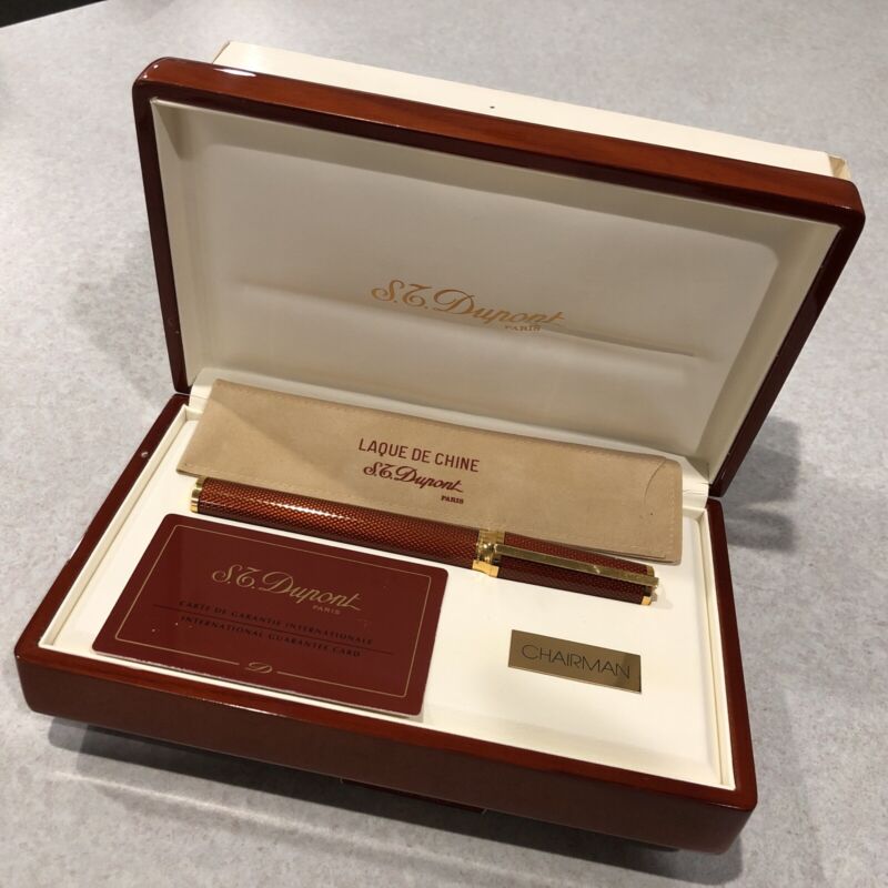 S.T. DUPONT CHAIRMAN AMBER MONTPARNASSE FOUNTAIN PEN LIMITED EDITION 18K
