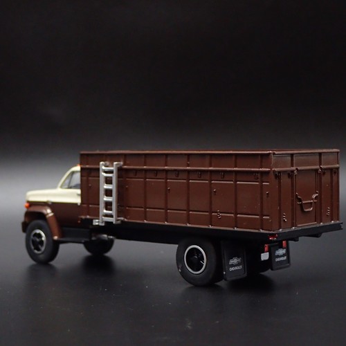 1981 81 CHEVY CHEVROLET C70 GRAIN TRUCK 1:64 SCALE COLLECTIBLE DIECAST MODEL CAR 1981 81 CHEVY CHEVROLET C70 GRAIN TRUCK 1:64 SCALE COLLECTIBLE DIECAST MODEL CAR