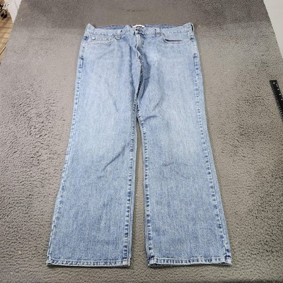 Wrangler Jeans Mens 42x31 Light Wash Blue Relaxed Straight Leg Denim Casual
