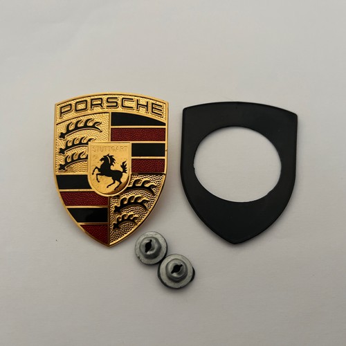 チェッタ様 ロールシール Porsche 996 Hood Crest Emblem Maroon | 99655921101 | OE