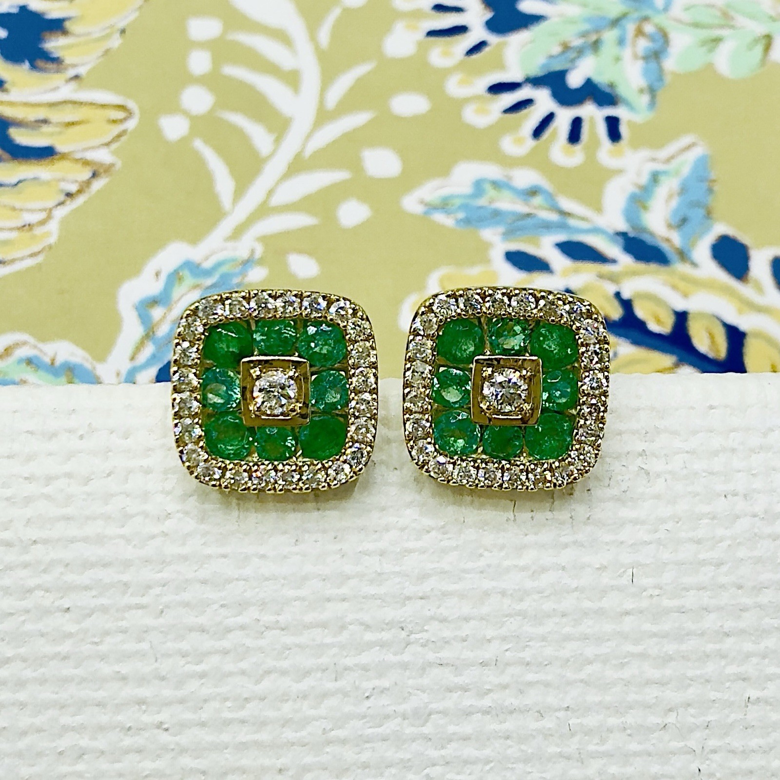 10K Yellow Gold Genuine Emerald & Diamond Stud Screw-Back Earrings, New - Picture 4 of 9