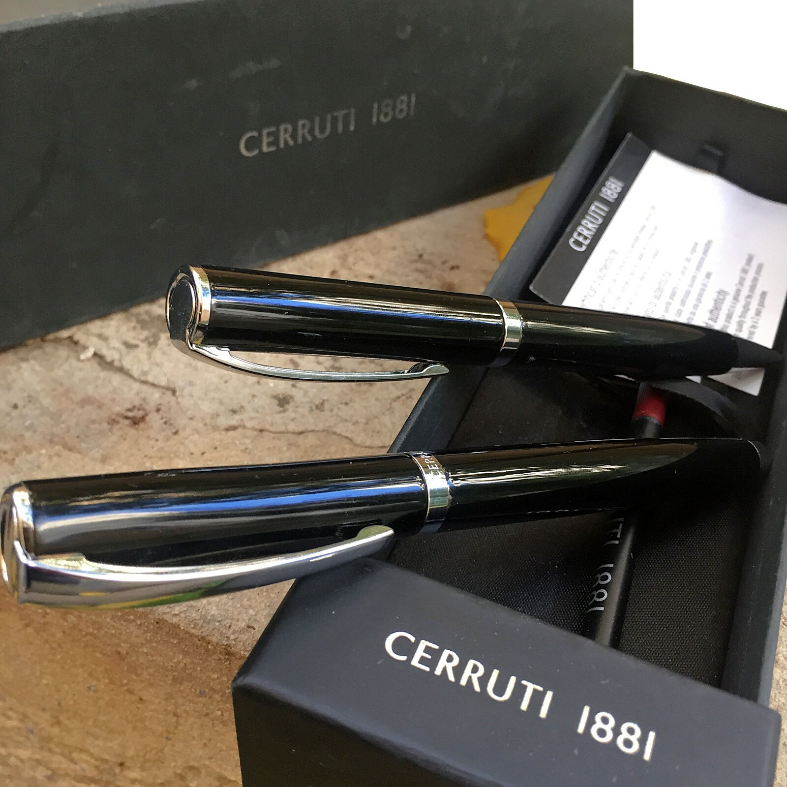 CERRUTI 1881 Pen Set Roller and Ballpoint Pen Black Silver