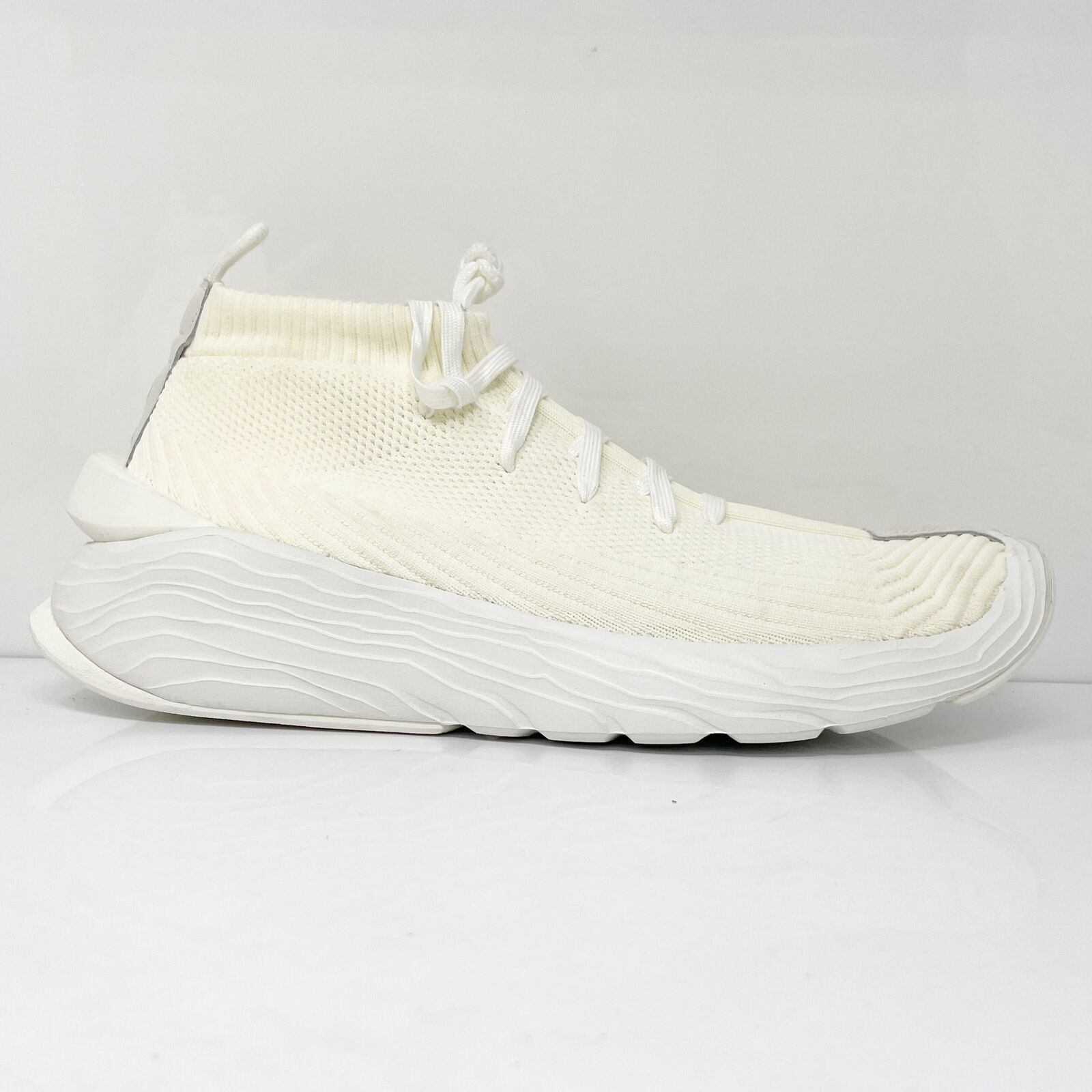 

Мужские баскетбольные кроссовки Li Ning Essence X AGBQ069-2 цвета слоновой кости размер 12, Цвет слоновой кости, Essence X