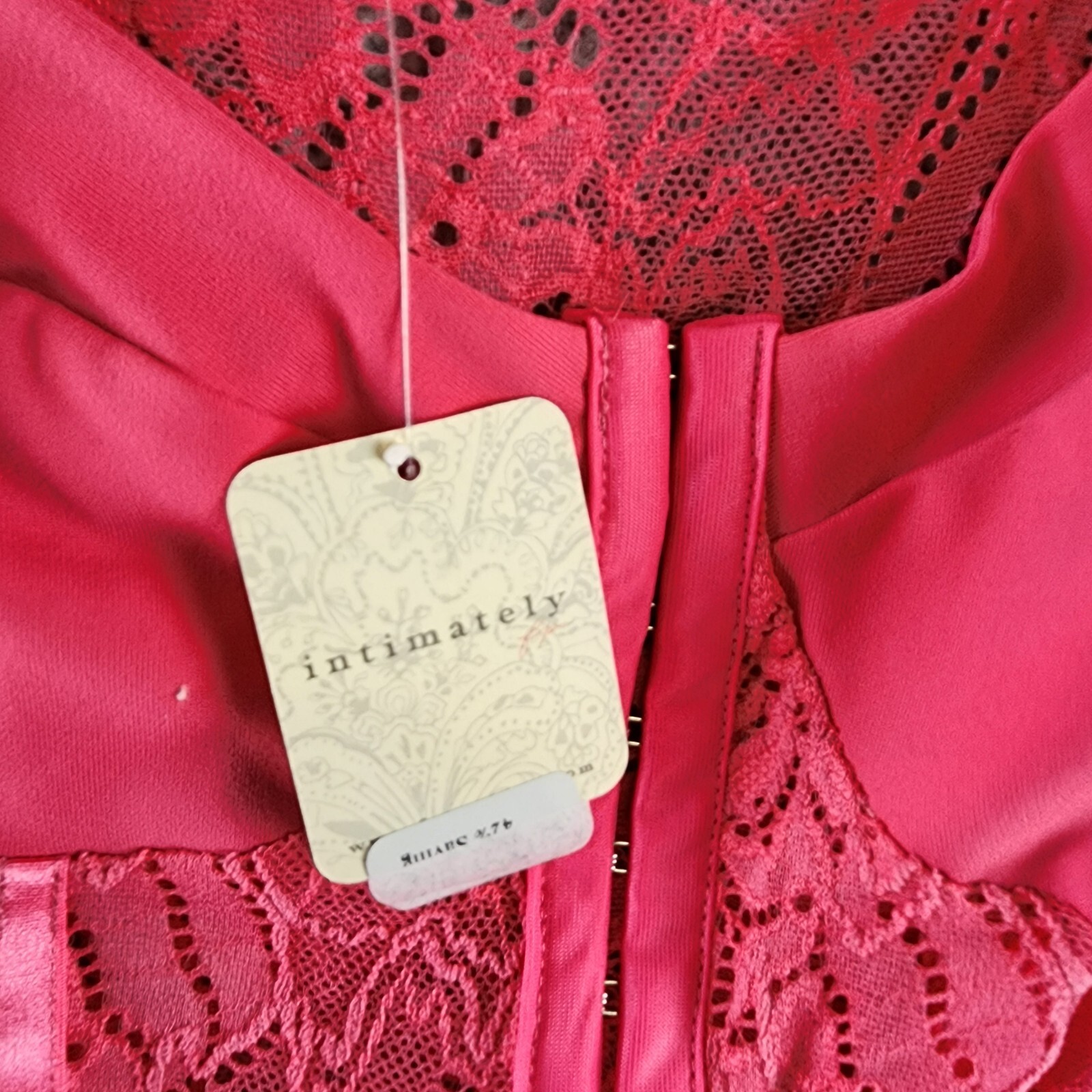 Intimately FP Lace Night Rhythm Thong Bodysuit Women's M Raspberry Sorbet Floral - Picture 9 of 13